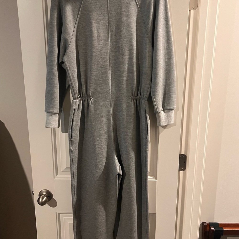 Louis Vuitton cashmere and wool blend jumpsuit
New with Tags - Picture 8 of 8